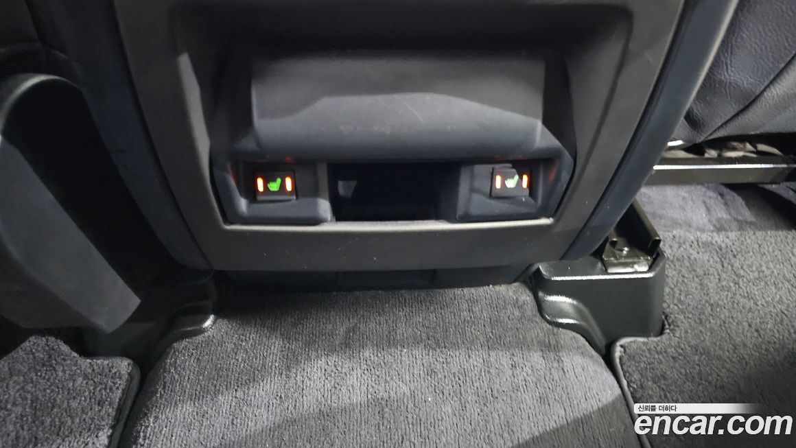 Land Rover Discovery 2016