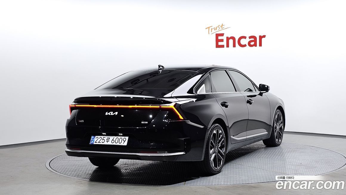 Kia K8 2025