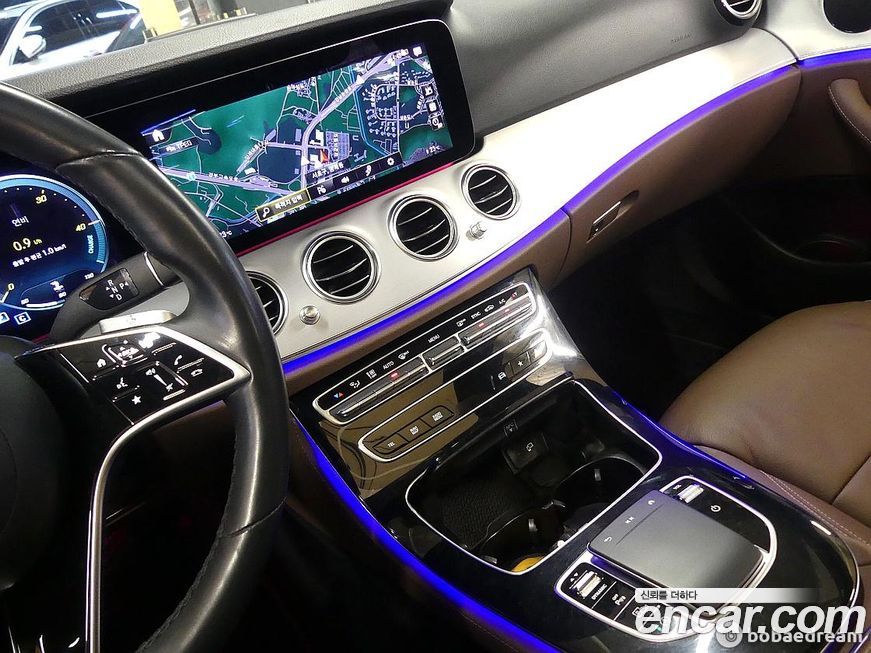 Mercedes-Benz E-Class 2021