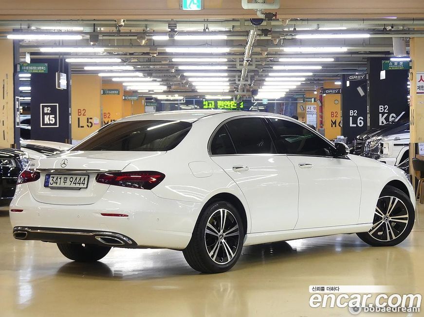 Mercedes-Benz E-Class 2021