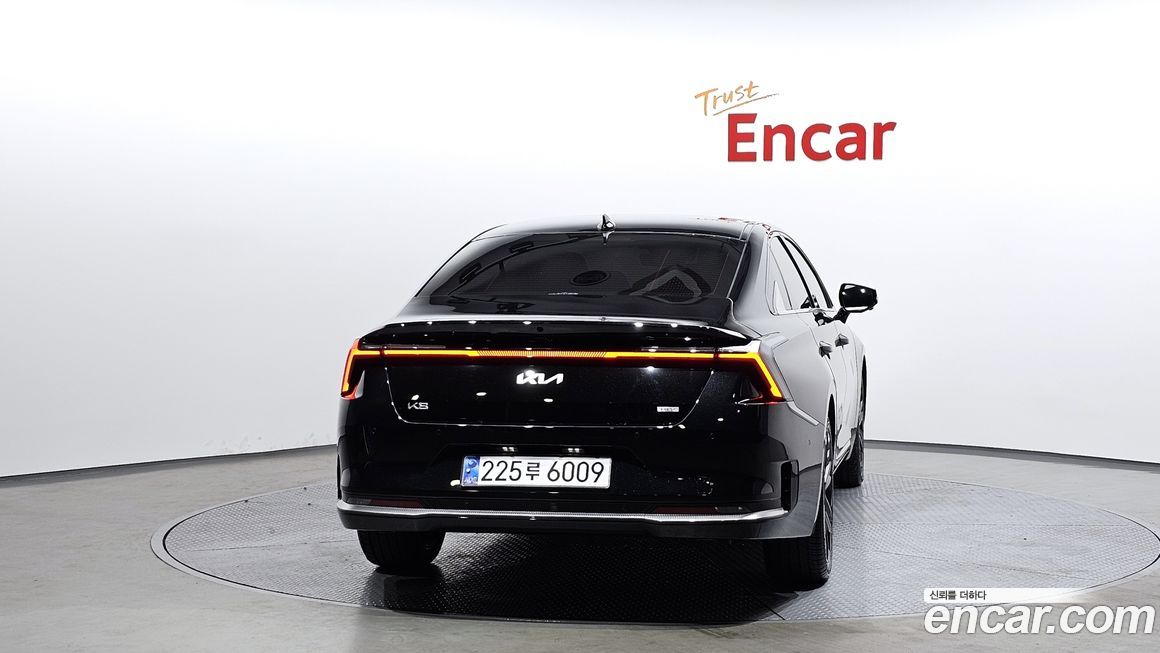 Kia K8 2025