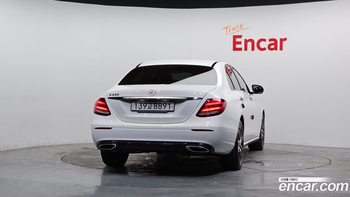 Mercedes-Benz E-Class 2020