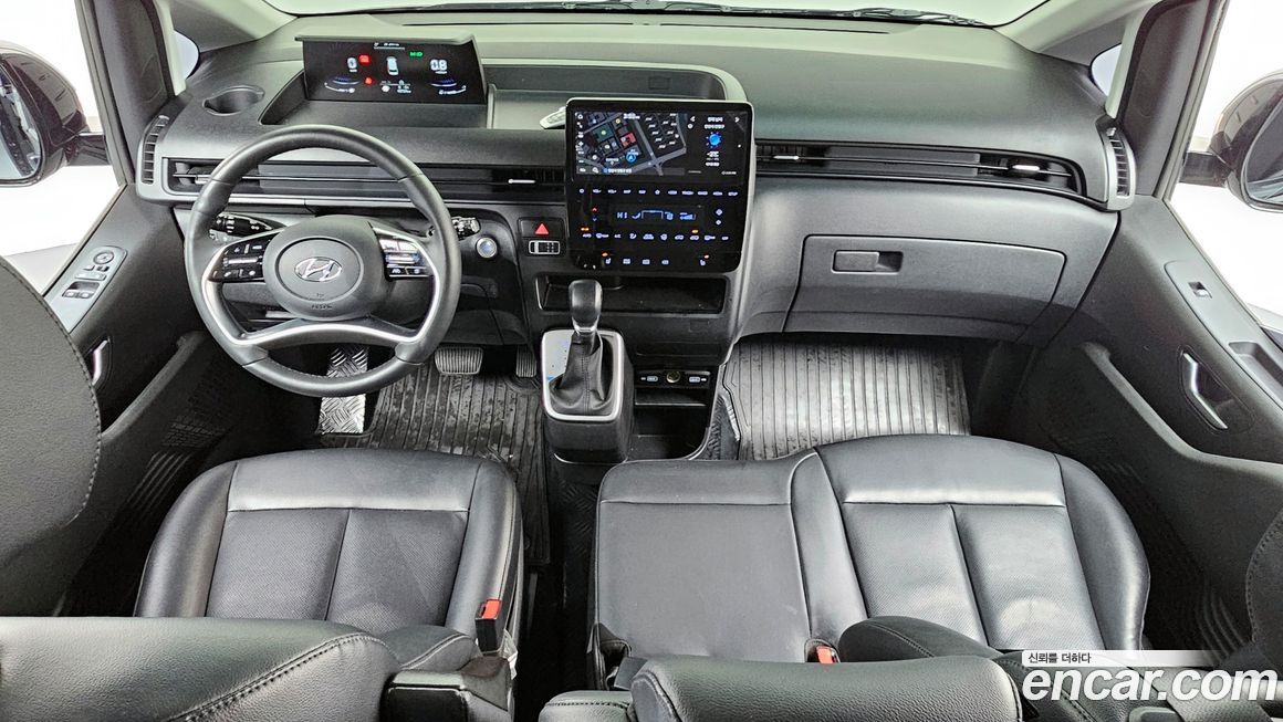 Hyundai Staria 2023