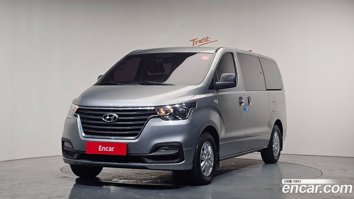 Hyundai Starex 2018