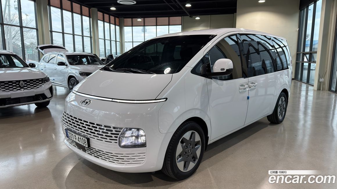 Hyundai Staria 2023