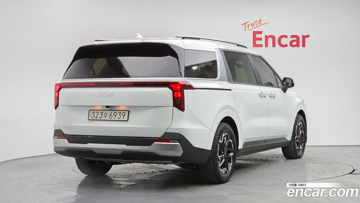 Kia Canival 2024