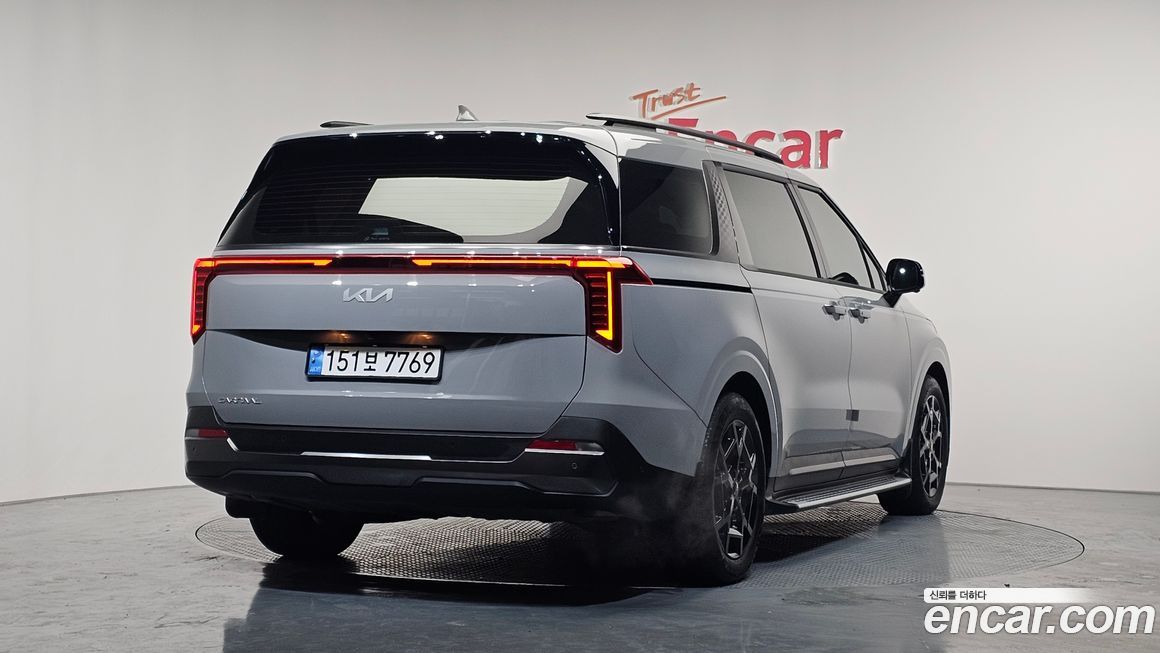 Kia Canival 2024