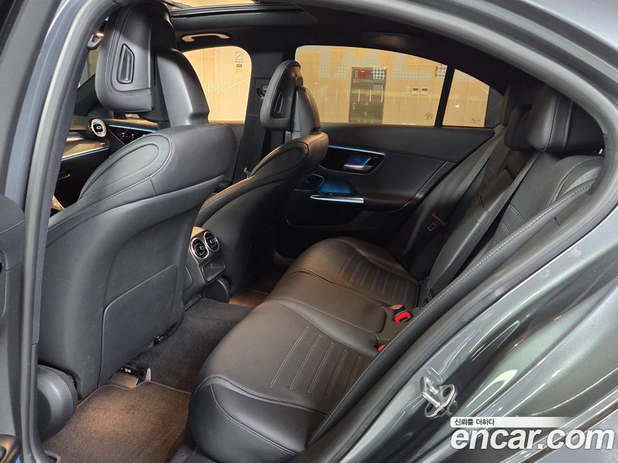 Mercedes-Benz C-Class 2022