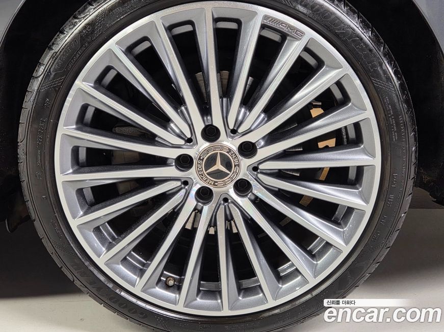 Mercedes-Benz C-Class 2022