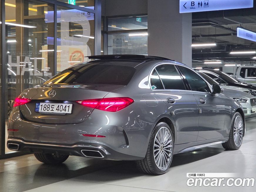 Mercedes-Benz C-Class 2022