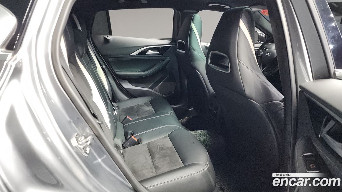 Infiniti Q30 2018