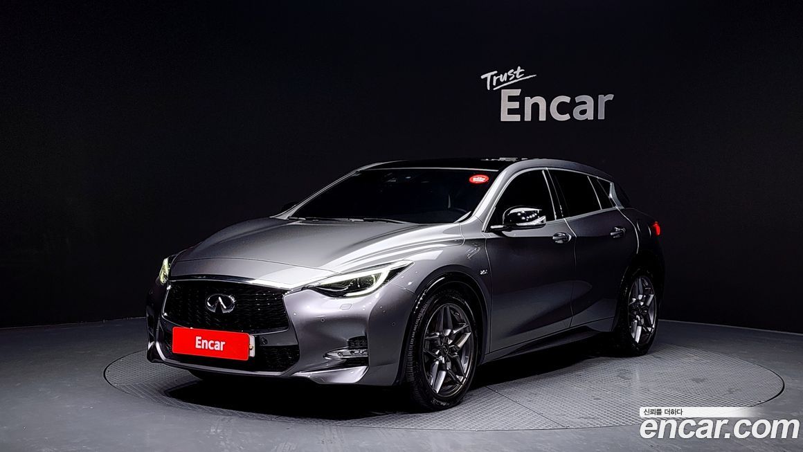 Infiniti Q30 2018