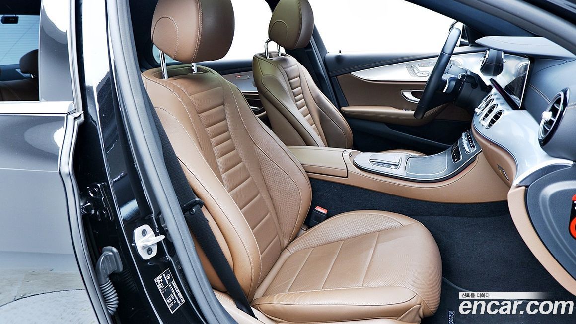 Mercedes-Benz E-Class 2021