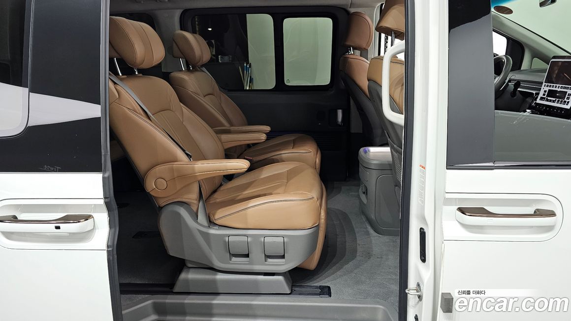 Hyundai Staria 2022