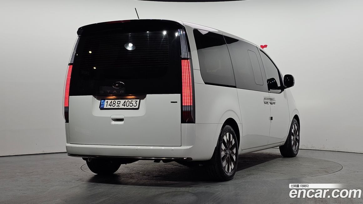 Hyundai Staria 2022