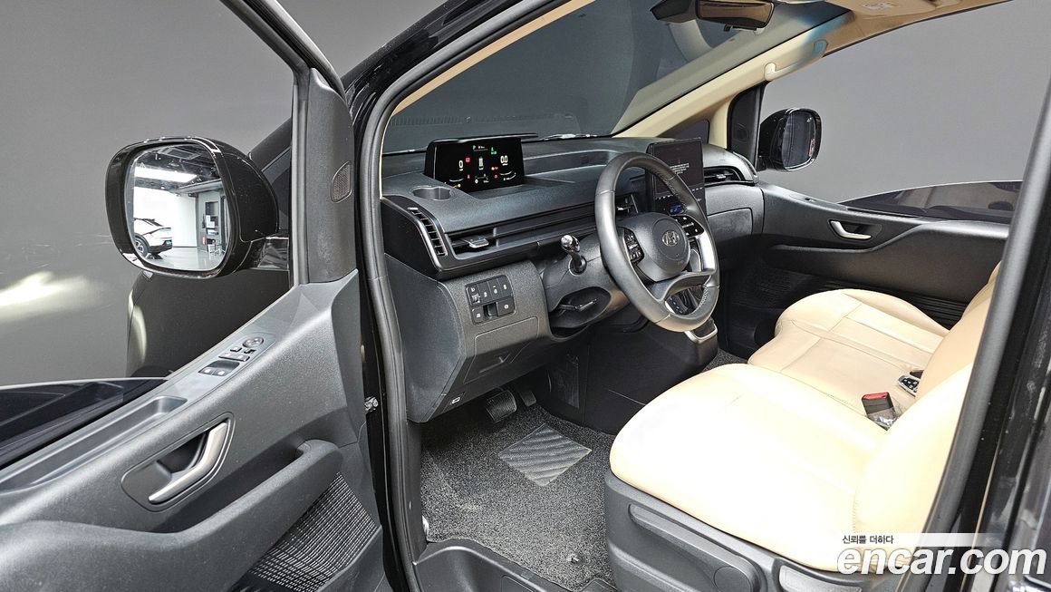 Hyundai Staria 2023
