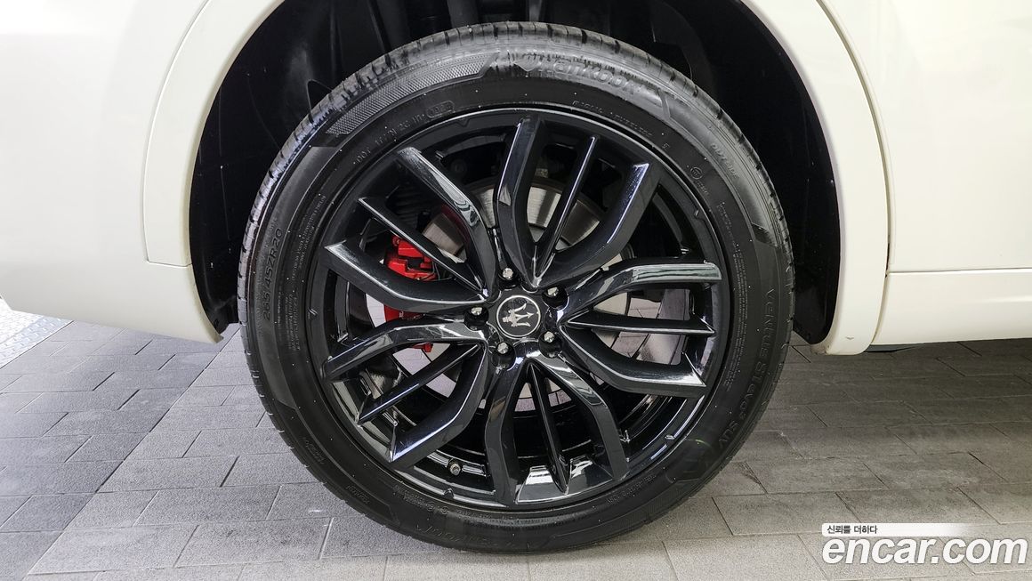 Maserati Levante 2020