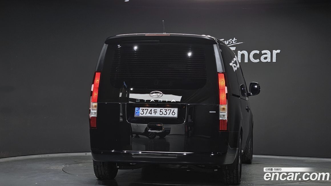 Hyundai Staria 2023