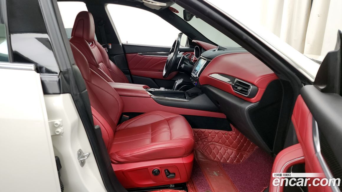 Maserati Levante 2020