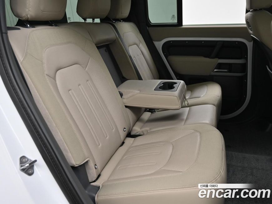 Land Rover Defender 2020