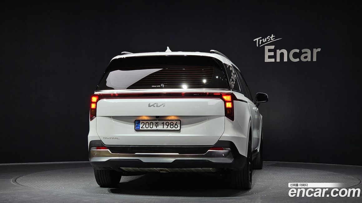Kia Canival 2025