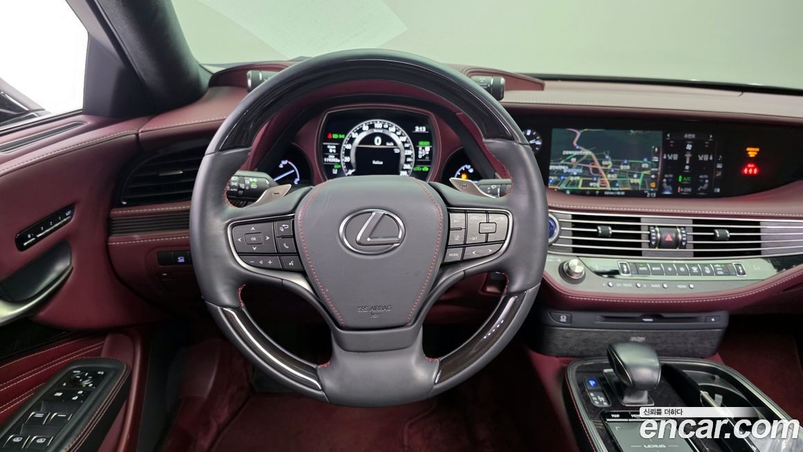 Lexus LS 2020