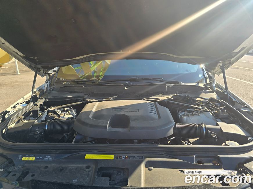 Land Rover Discovery 2022