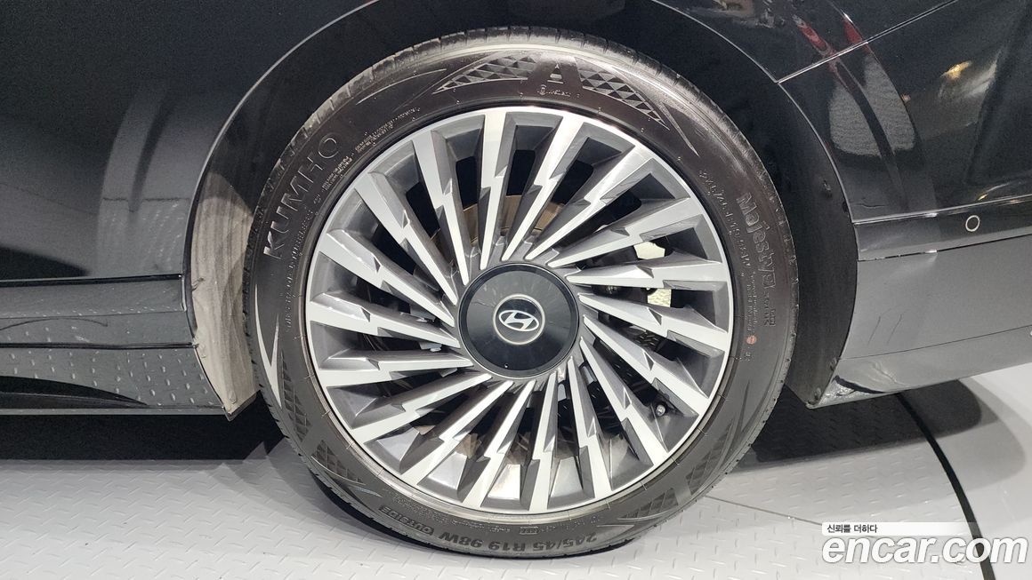 Hyundai Grandeur 2023