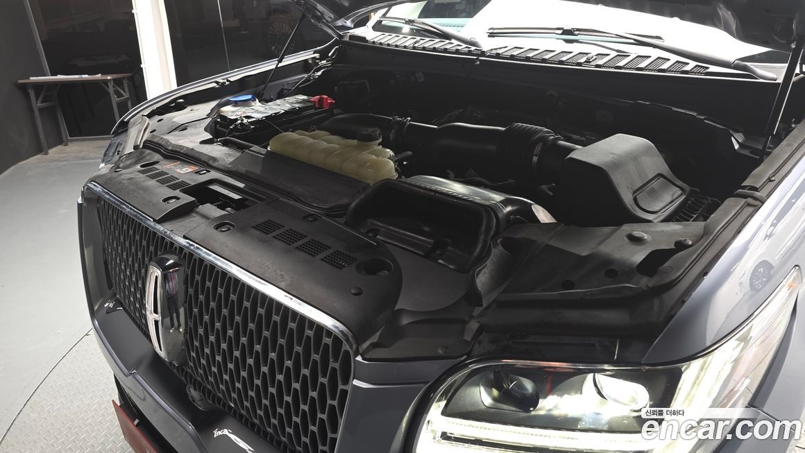 Lincoln Navigator 2021