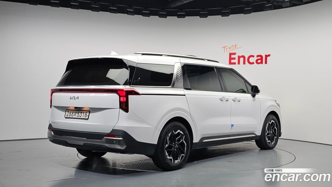 Kia Canival 2025