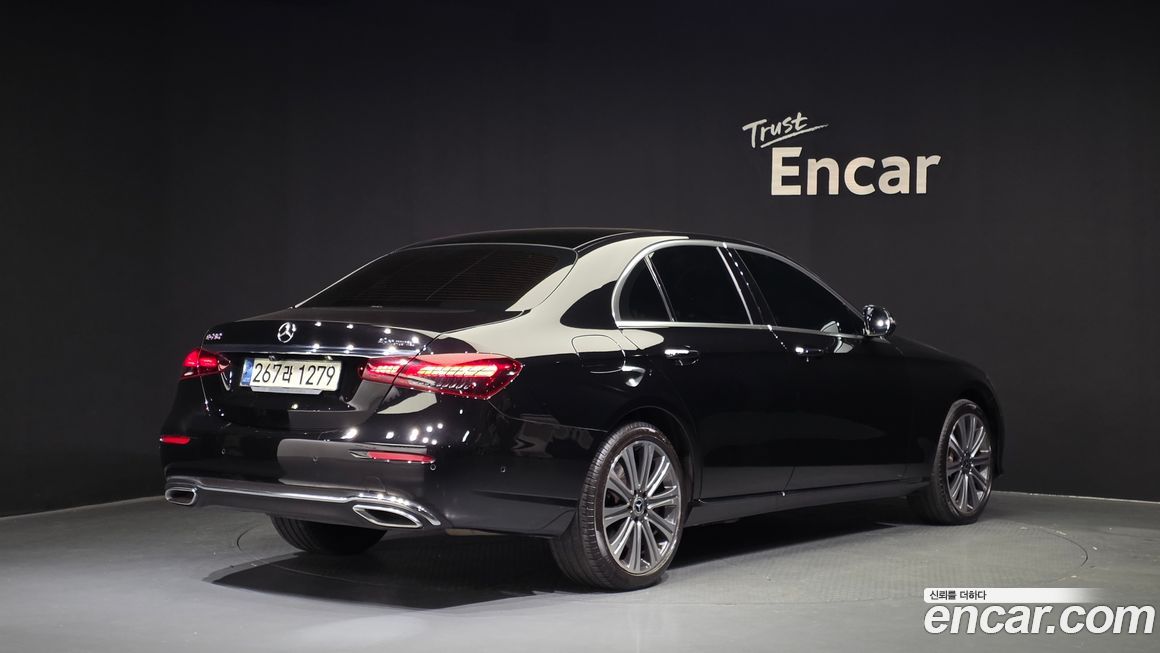 Mercedes-Benz E-Class 2021