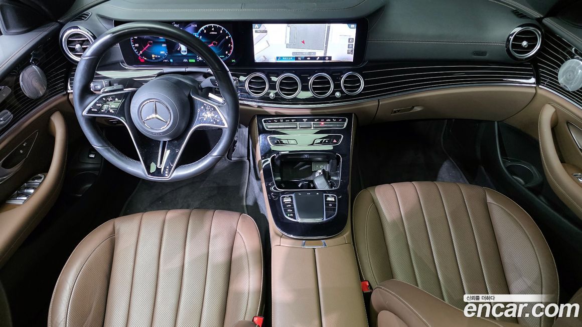 Mercedes-Benz E-Class 2021