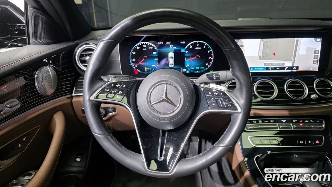 Mercedes-Benz E-Class 2021