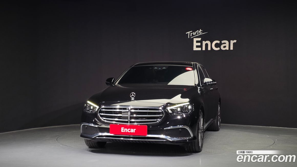 Mercedes-Benz E-Class 2021