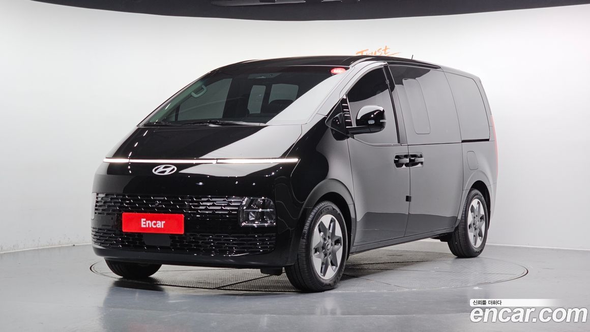 Hyundai Staria 2025