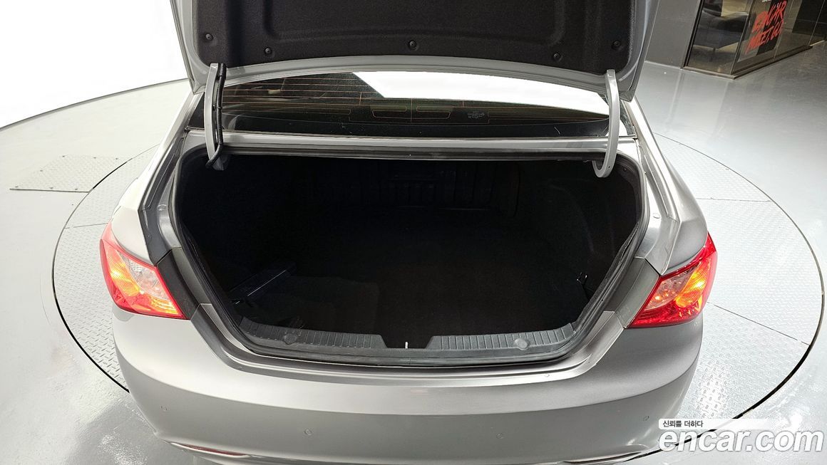 Hyundai Sonata 2012