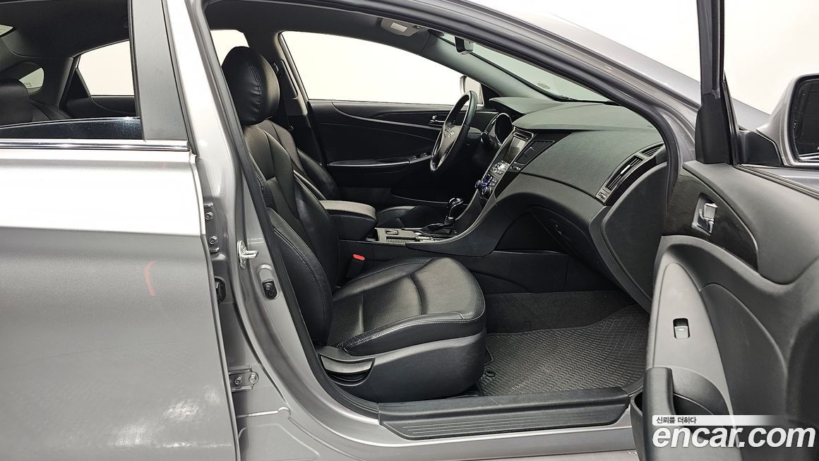 Hyundai Sonata 2012