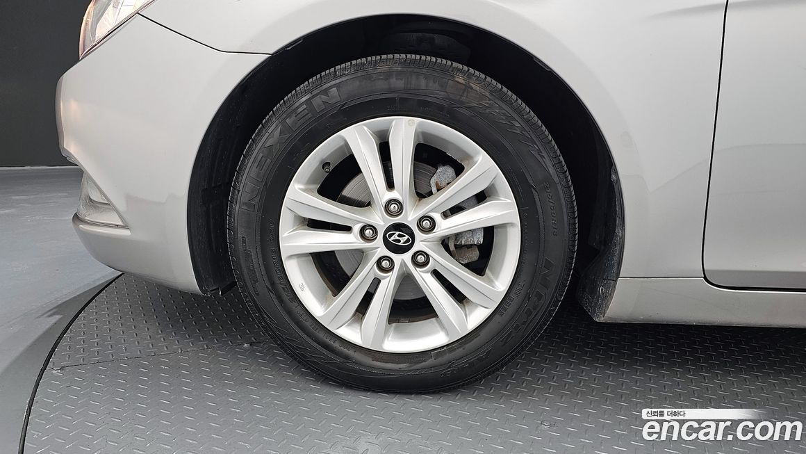 Hyundai Sonata 2012