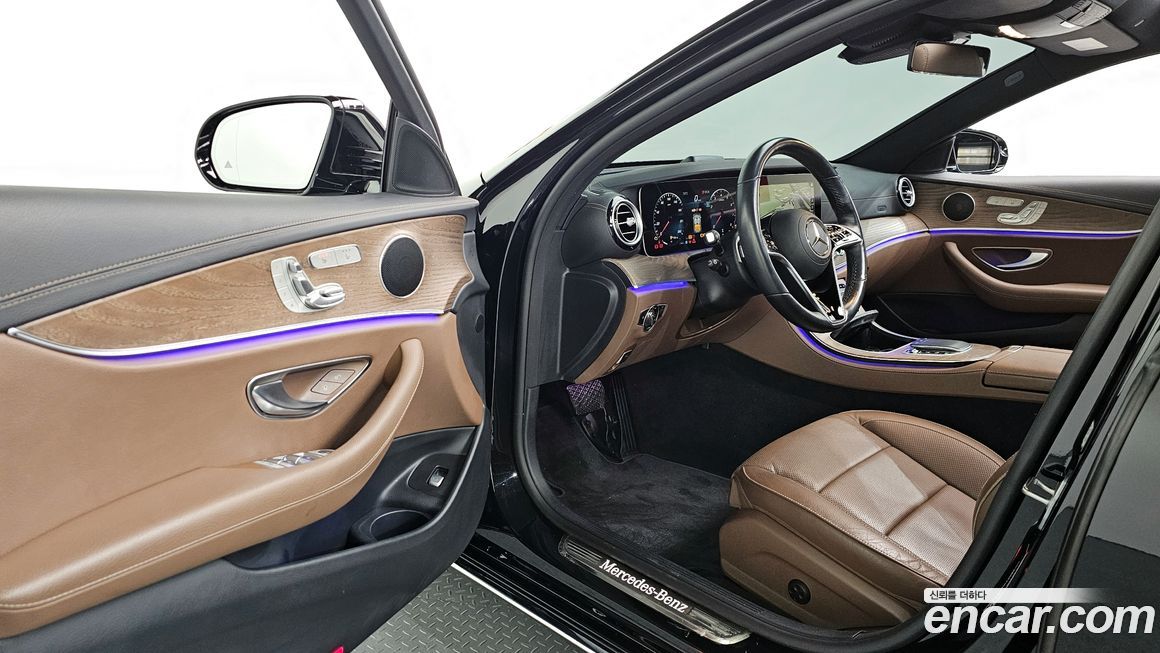 Mercedes-Benz E-Class 2022