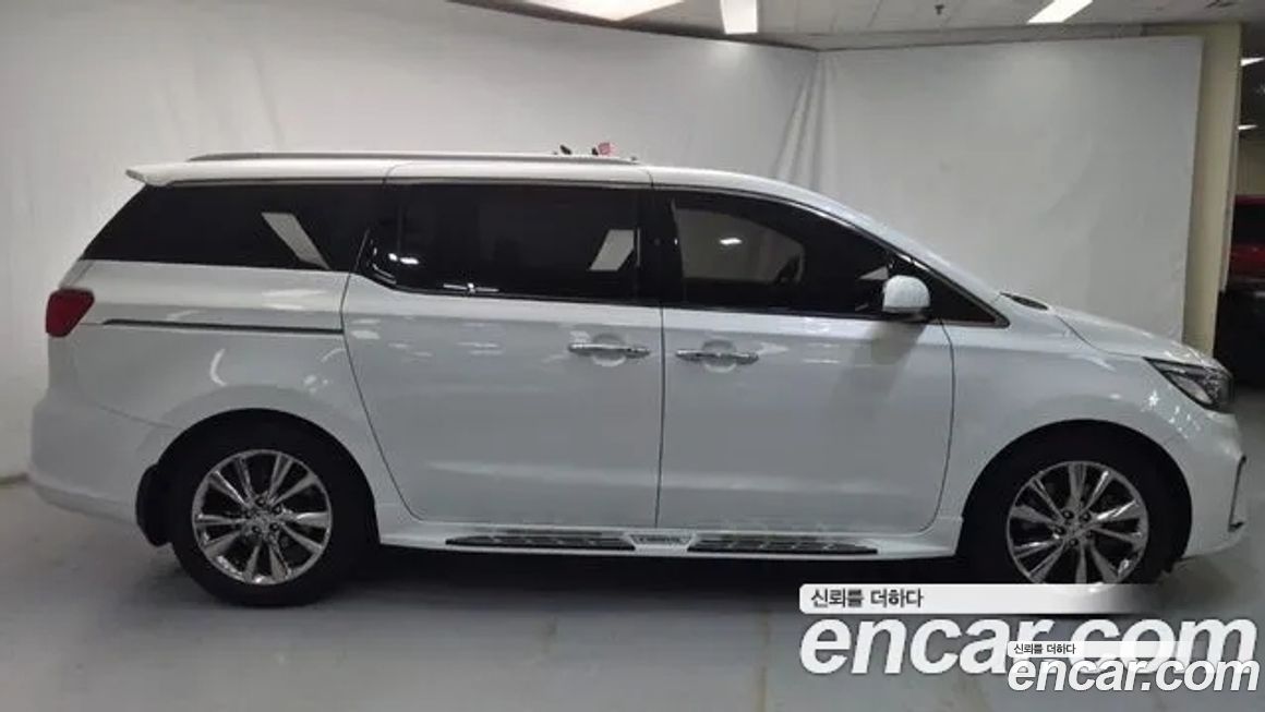 Kia Canival 2019