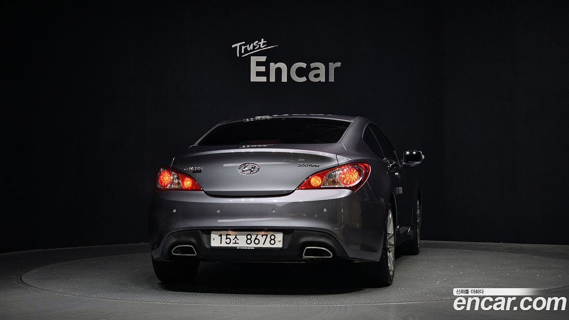 Hyundai Genesis 2009