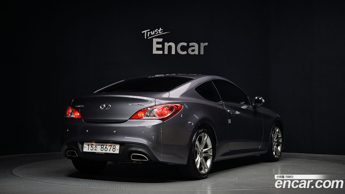 Hyundai Genesis 2009