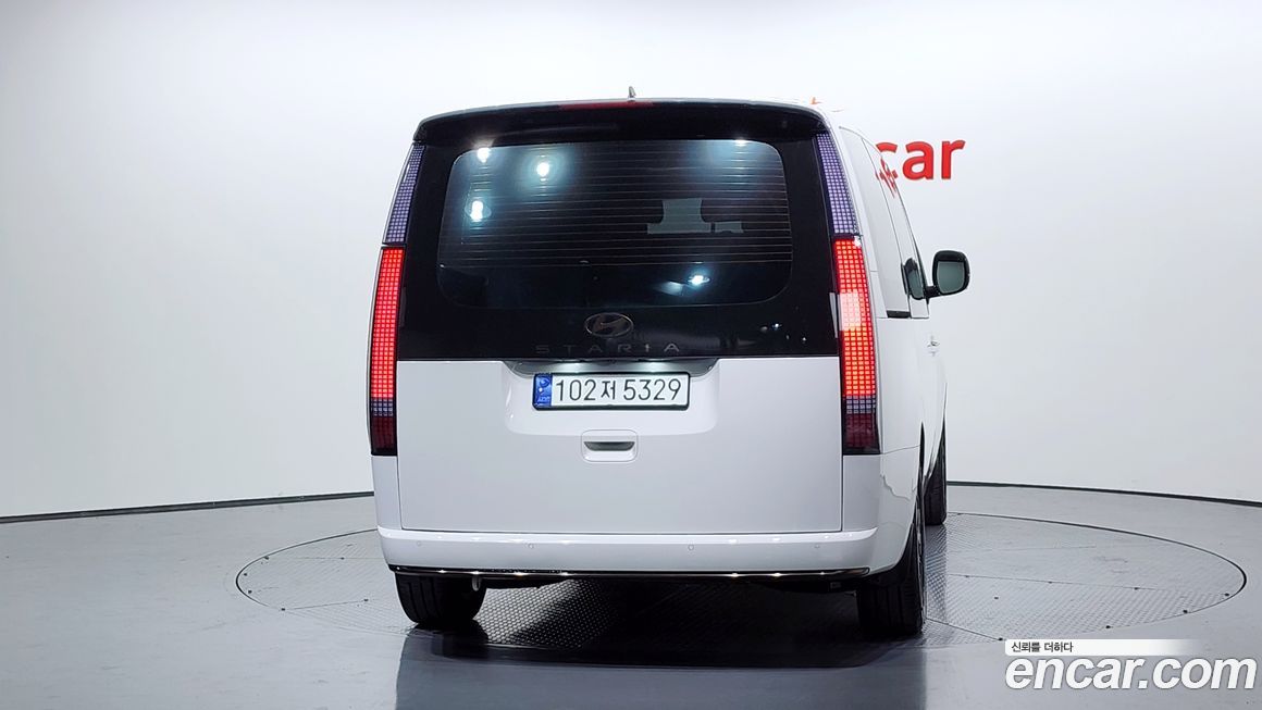 Hyundai Staria 2025