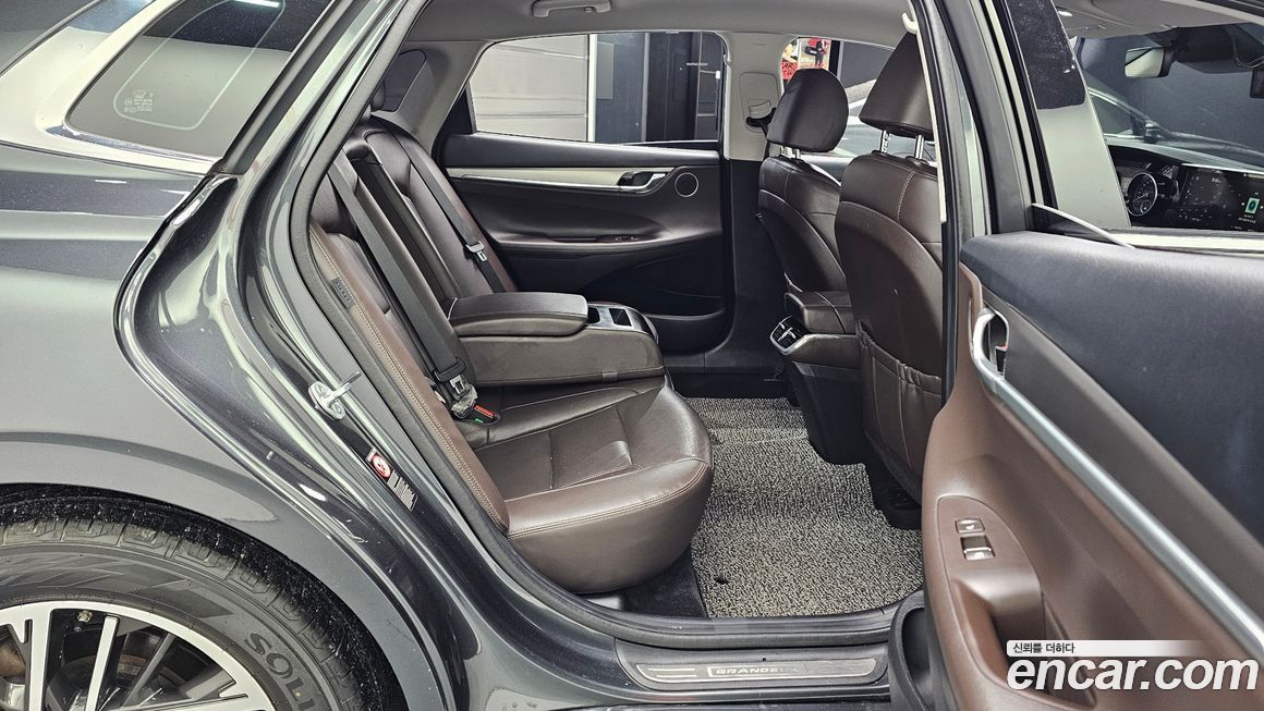 Hyundai Grandeur 2020