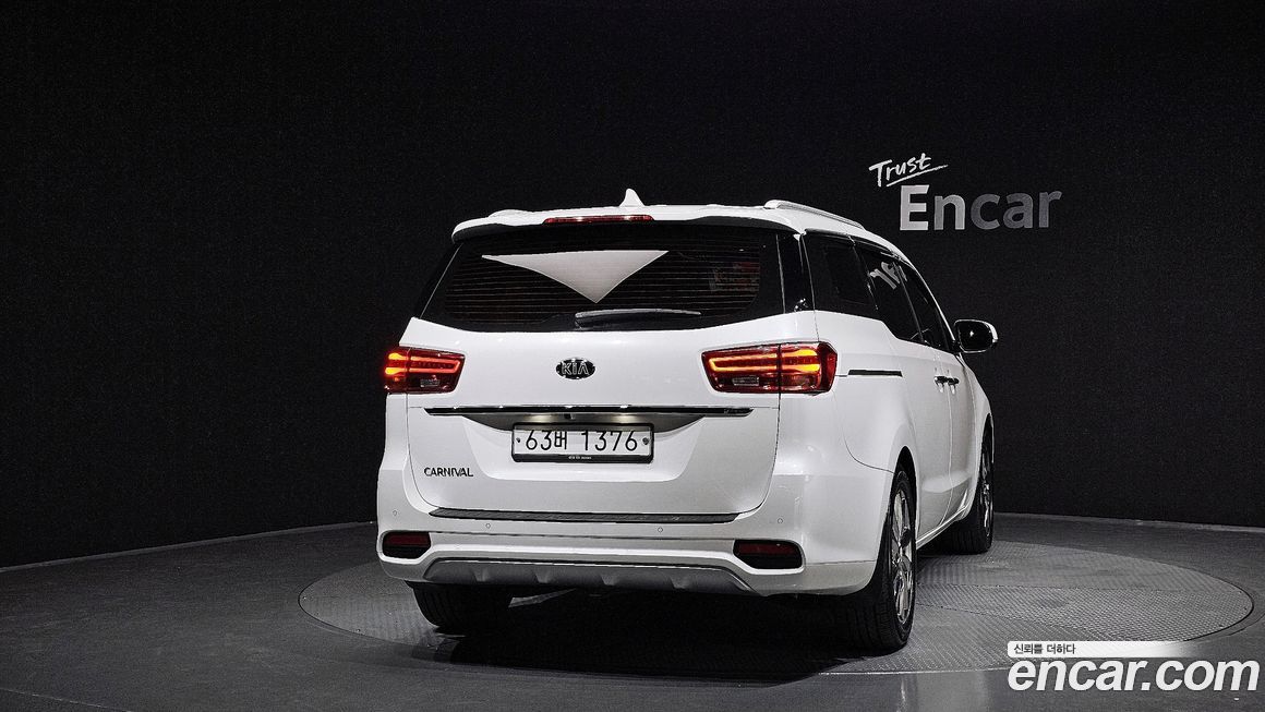 Kia Canival 2019