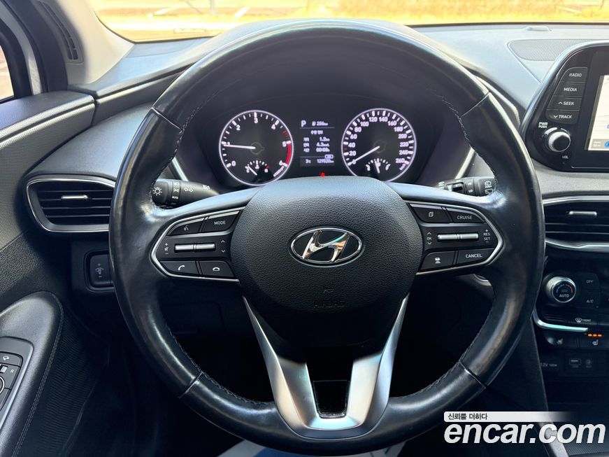 Hyundai Santafe 2020