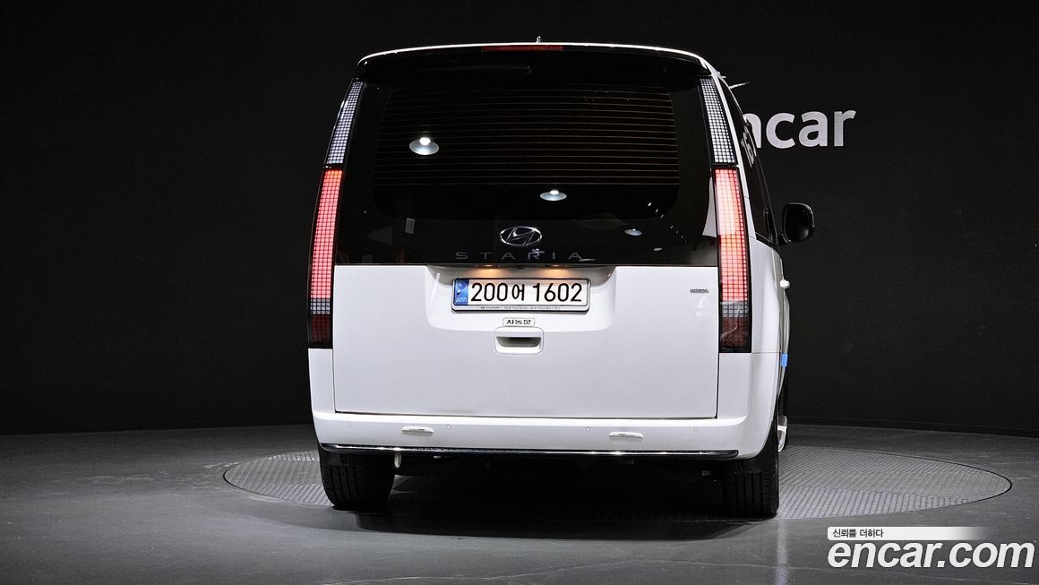 Hyundai Staria 2023