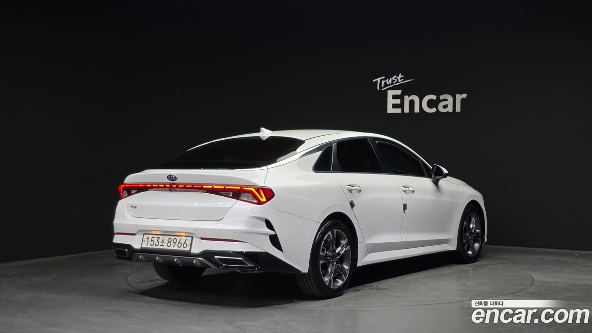 Kia K5 2021