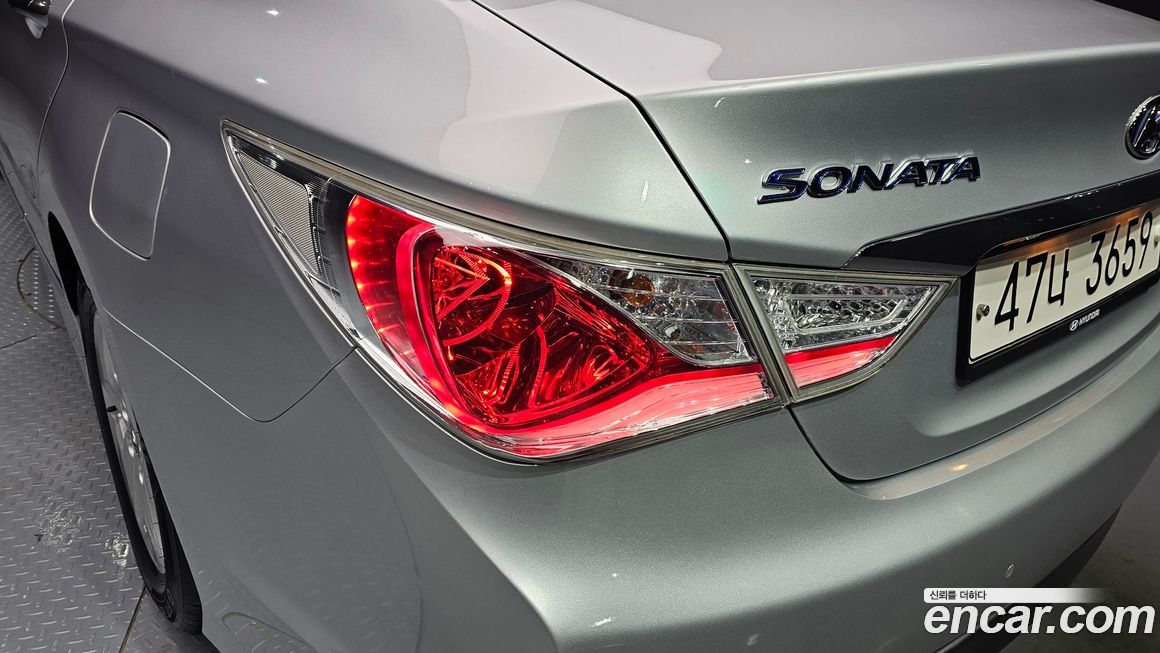 Hyundai Sonata 2012