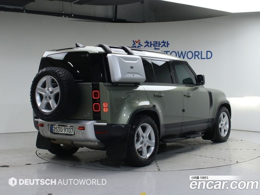 Land Rover Defender 2020